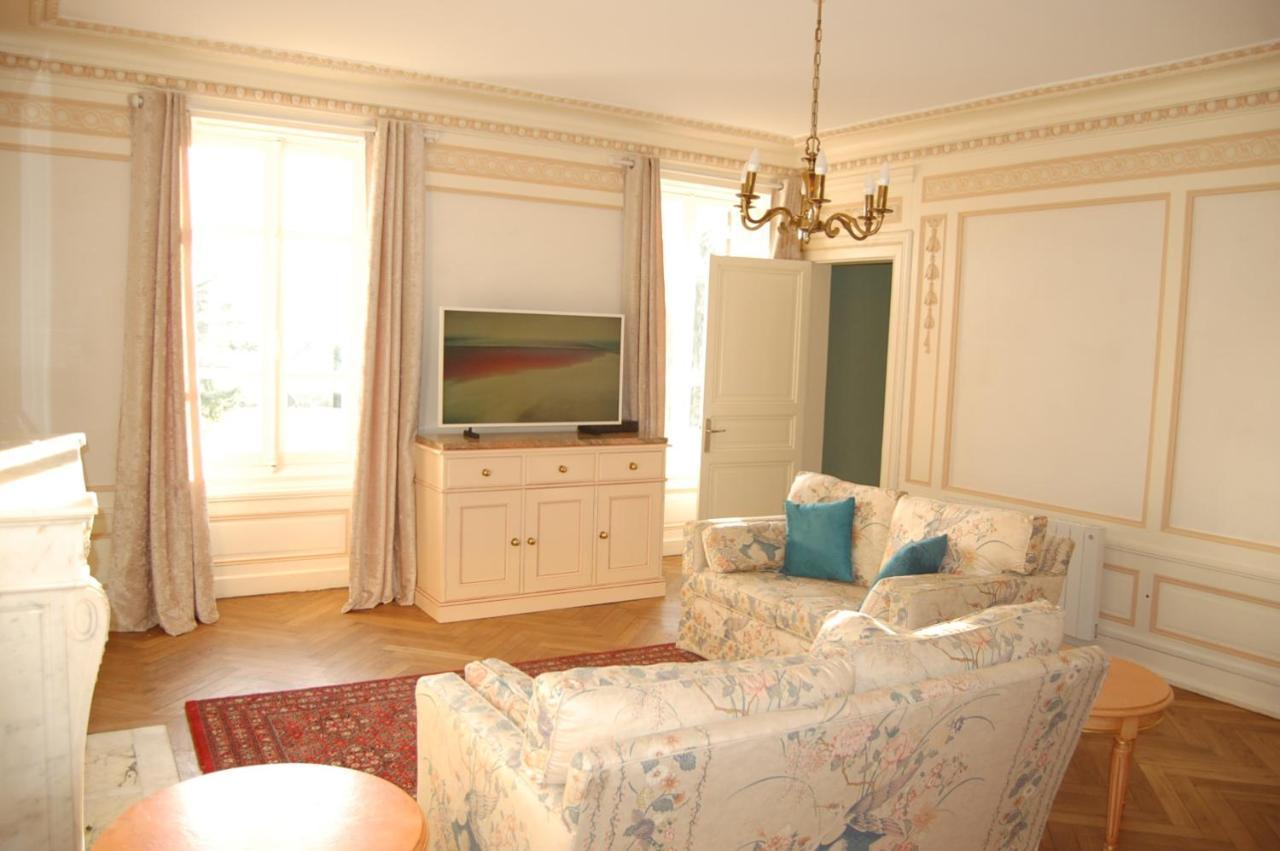 Chateau Begot Lansac  Экстерьер фото